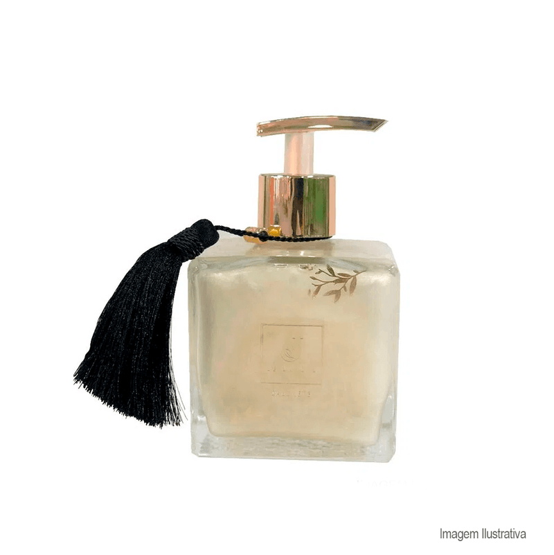 Sabonete_lquido_square_ambar_madeira_fresca_250ml_mistura_fina_ref7448070138095_70276801
