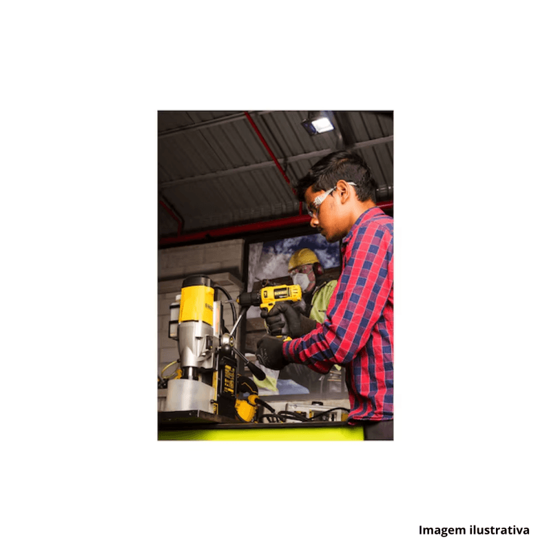 Parafusadeira_e_furadeira_de_impacto_vvr_38_com_02_baterias_de_12v_dcd716__dewalt_refdcd716d2br_6273993